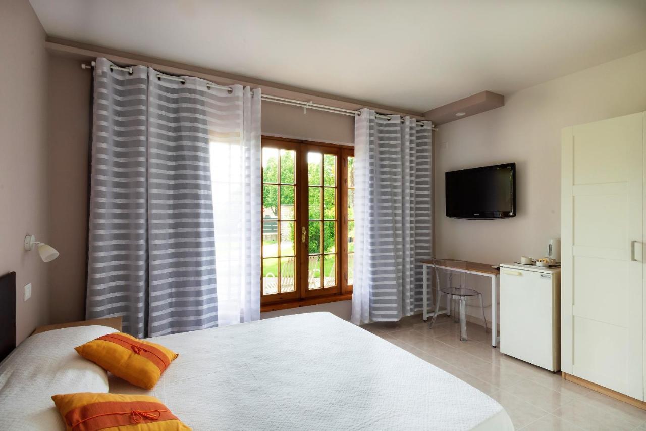 Hotel Il Melograno Peschiera del Garda Esterno foto