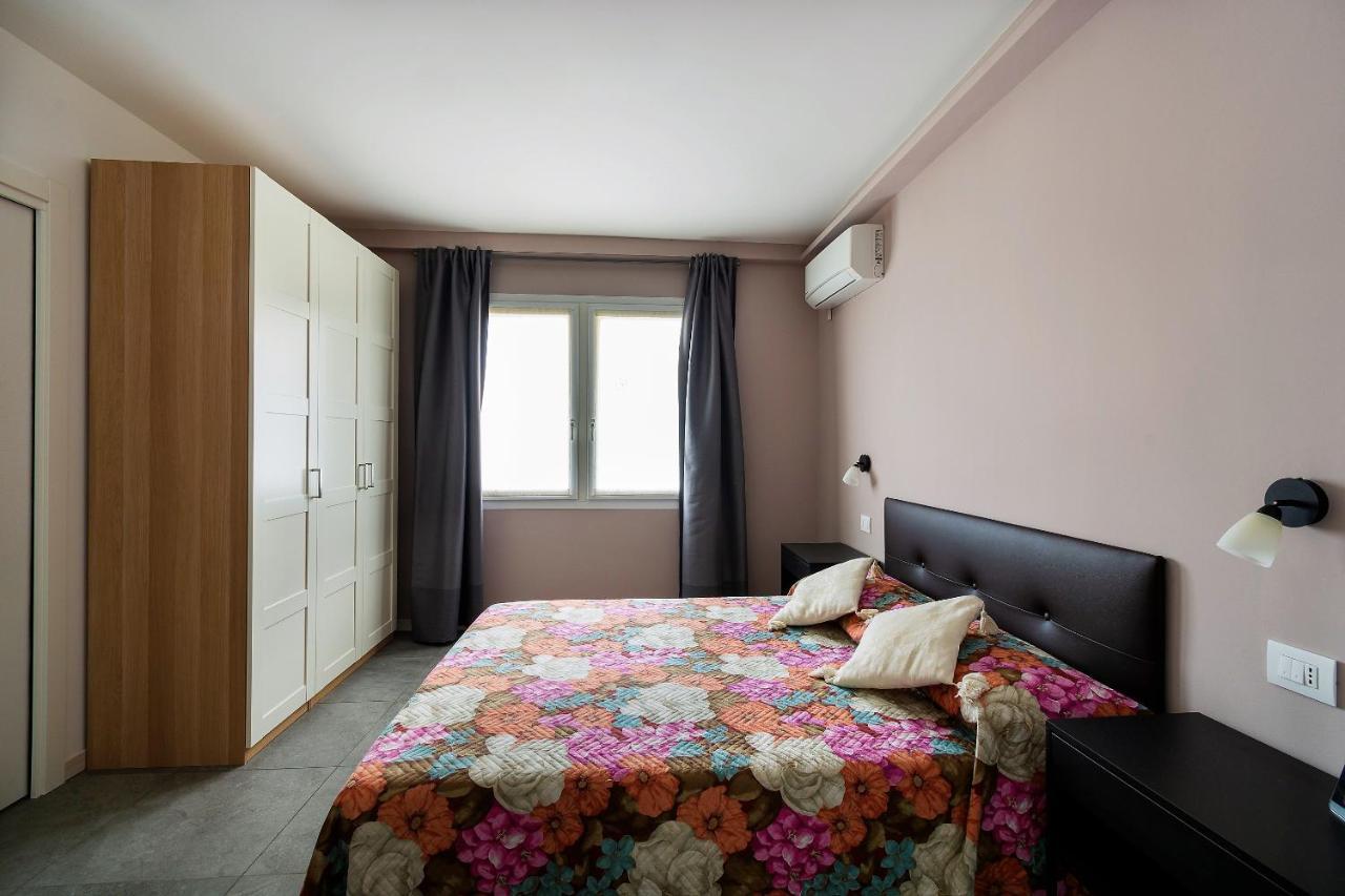 Hotel Il Melograno Peschiera del Garda Esterno foto