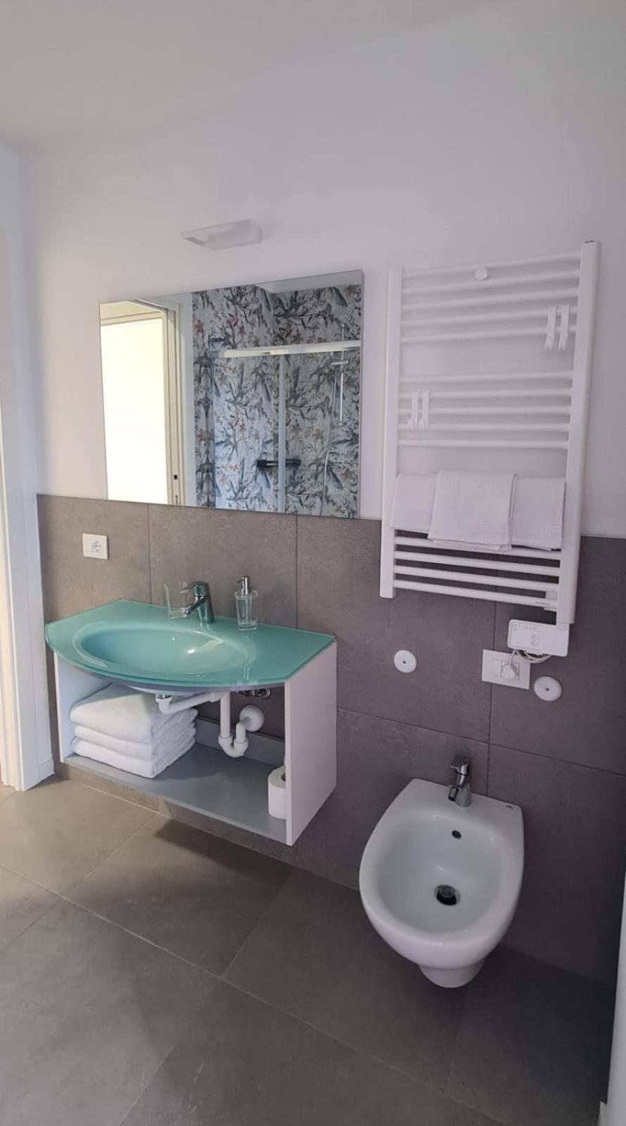 Hotel Il Melograno Peschiera del Garda Esterno foto